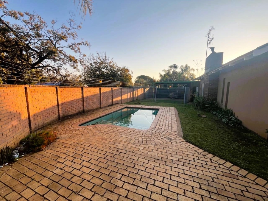 4 Bedroom Property for Sale in Moregloed Gauteng