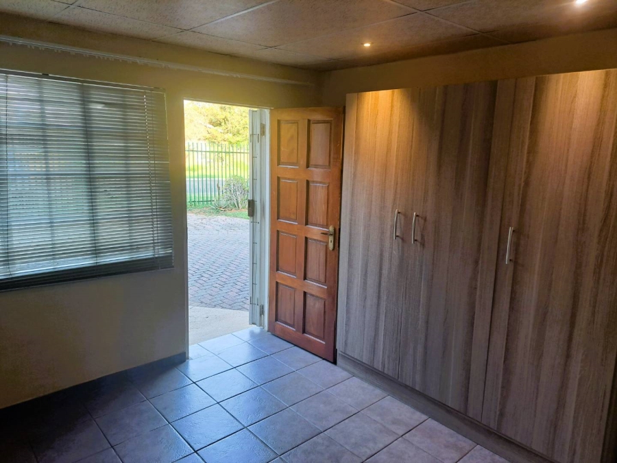 4 Bedroom Property for Sale in Moregloed Gauteng