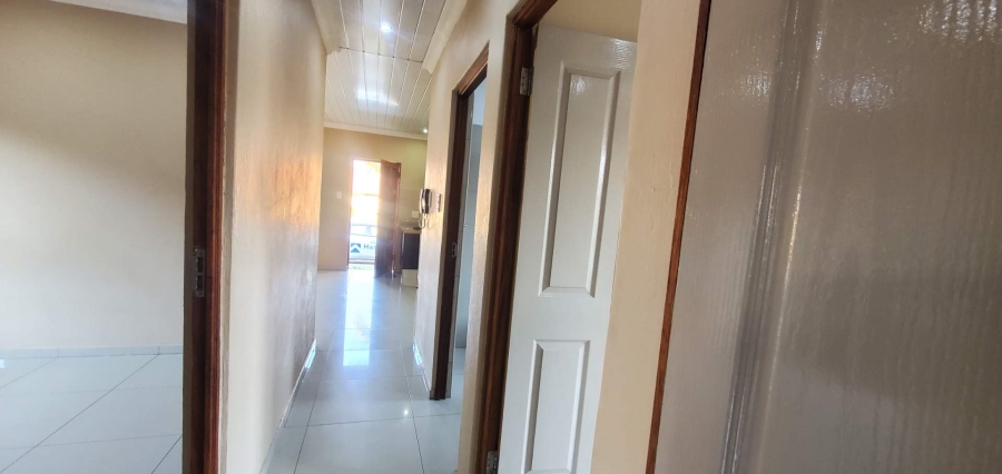 3 Bedroom Property for Sale in Groblerpark Gauteng