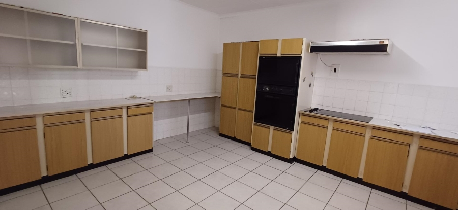 4 Bedroom Property for Sale in South Crest Gauteng