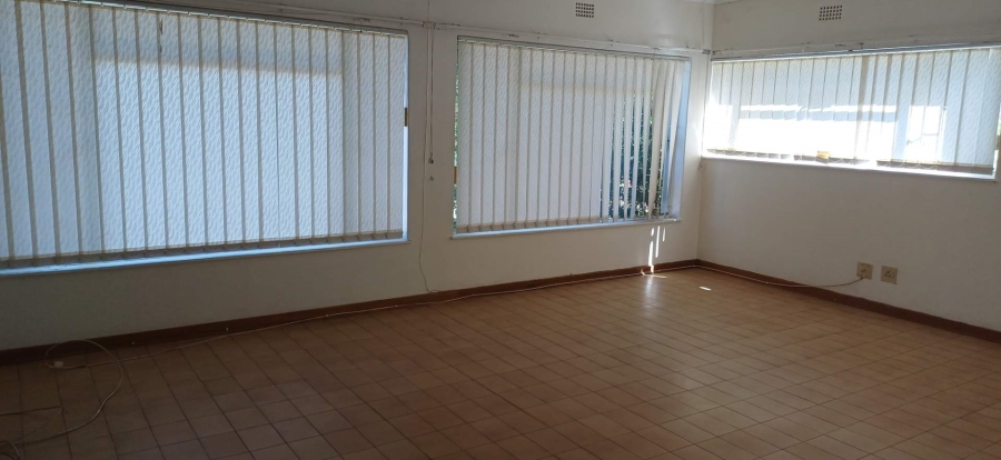 4 Bedroom Property for Sale in South Crest Gauteng