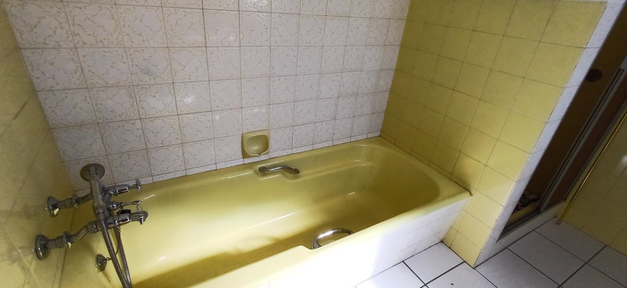 4 Bedroom Property for Sale in South Crest Gauteng