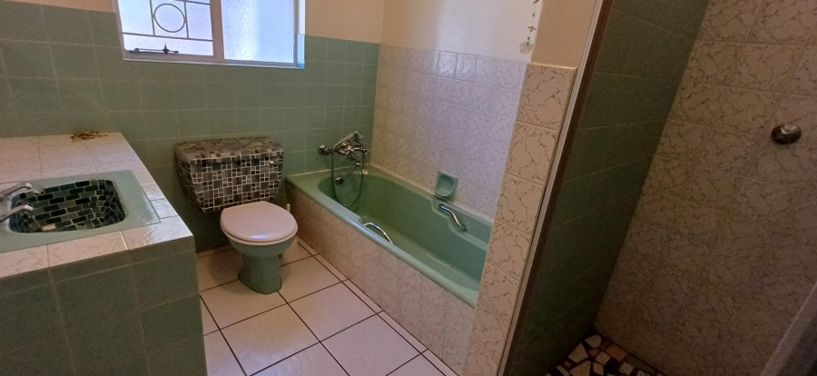 4 Bedroom Property for Sale in South Crest Gauteng