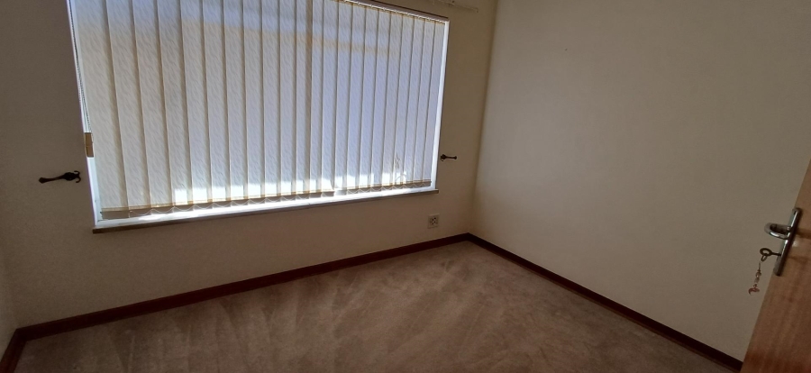 4 Bedroom Property for Sale in South Crest Gauteng
