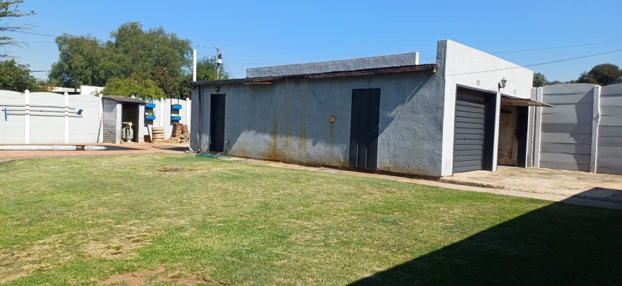 3 Bedroom Property for Sale in Tulisa Park Gauteng
