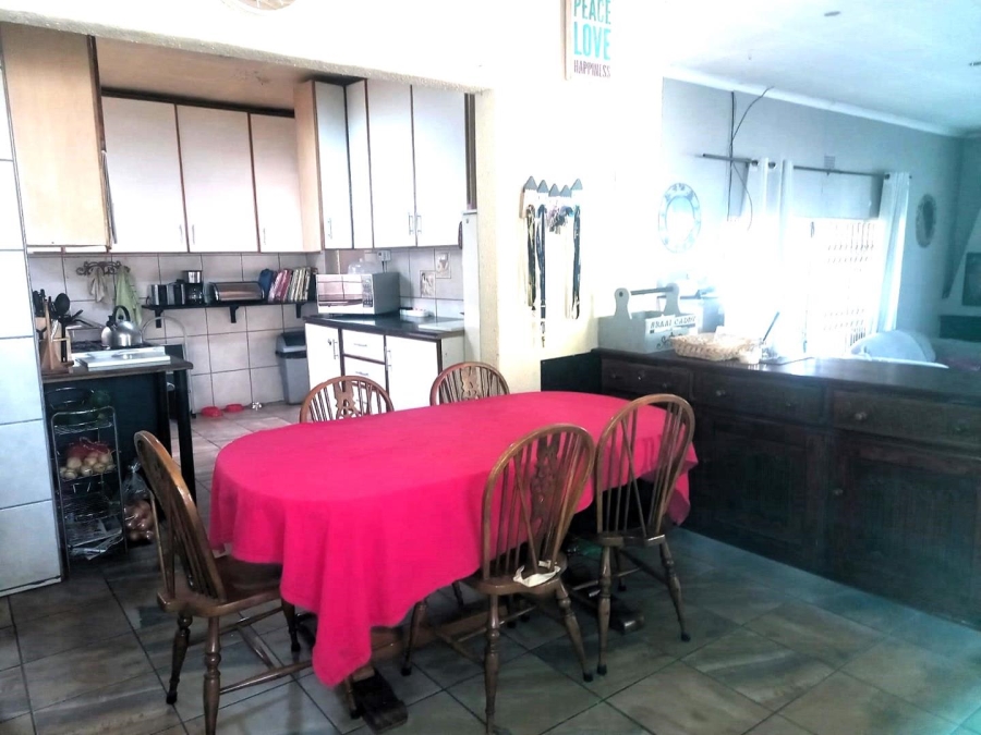4 Bedroom Property for Sale in South Crest Gauteng