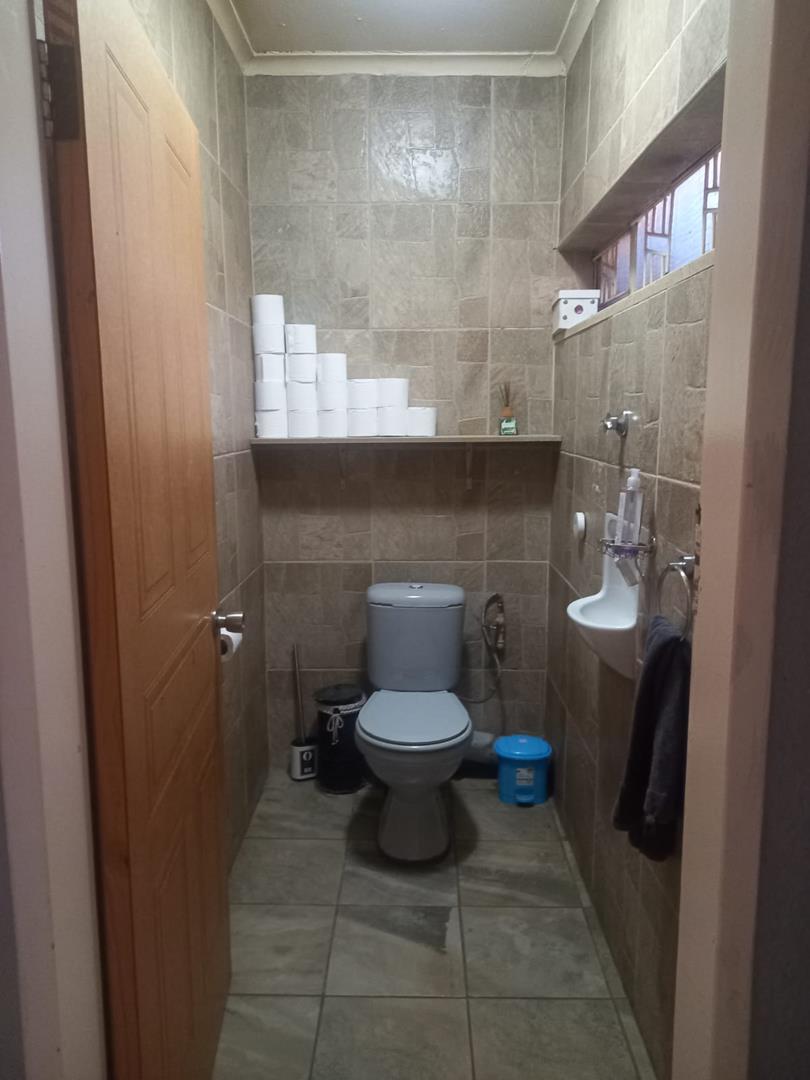 4 Bedroom Property for Sale in South Crest Gauteng