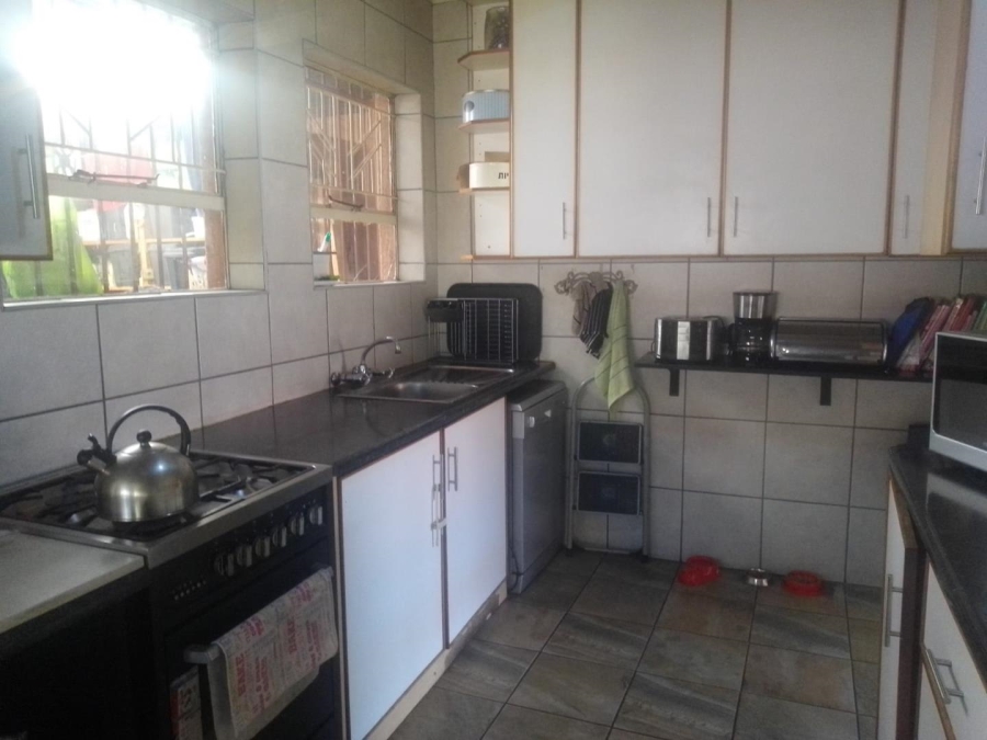 4 Bedroom Property for Sale in South Crest Gauteng