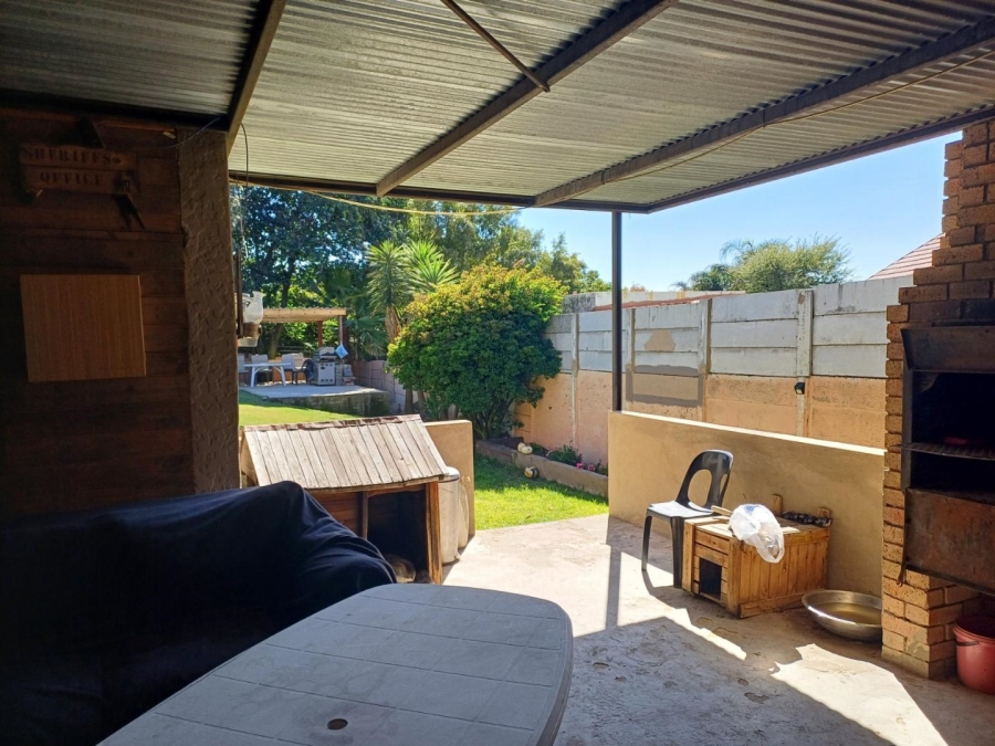 3 Bedroom Property for Sale in South Crest Gauteng