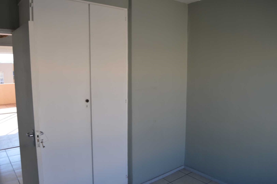 2 Bedroom Property for Sale in Randhart Gauteng