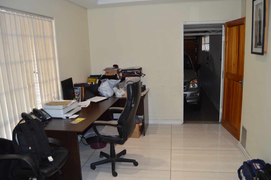 3 Bedroom Property for Sale in Verwoerdpark Gauteng