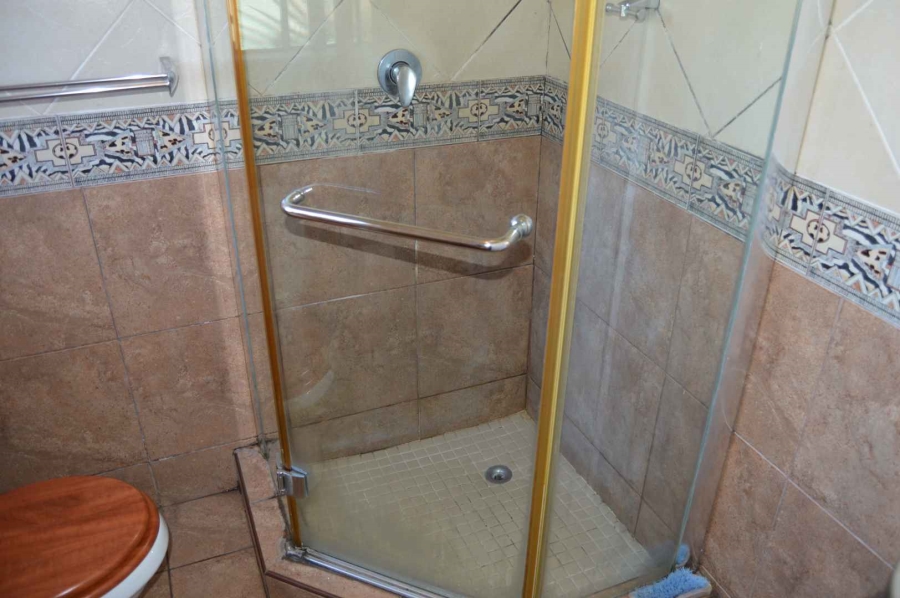 3 Bedroom Property for Sale in Verwoerdpark Gauteng