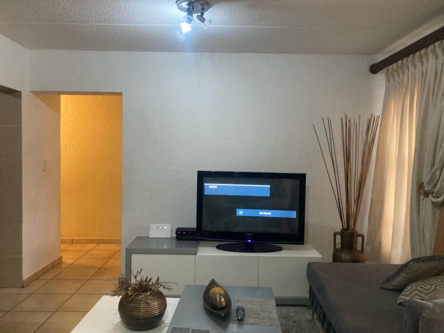 3 Bedroom Property for Sale in Ormonde View Gauteng
