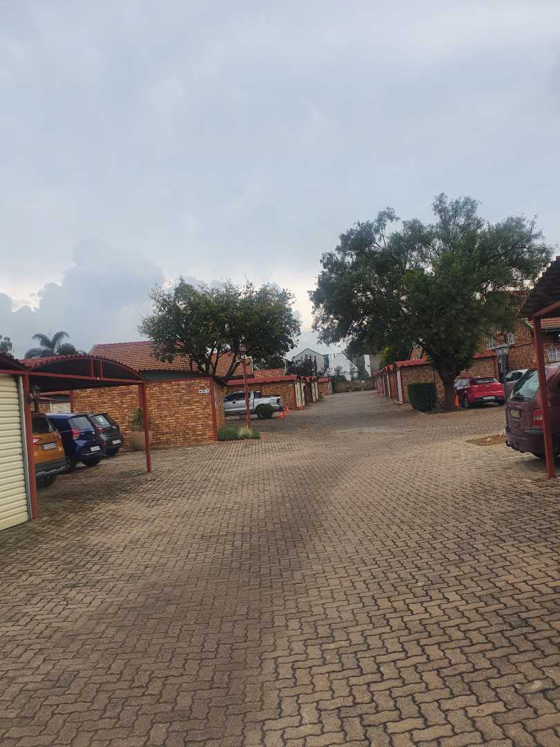 4 Bedroom Property for Sale in Clubview Gauteng