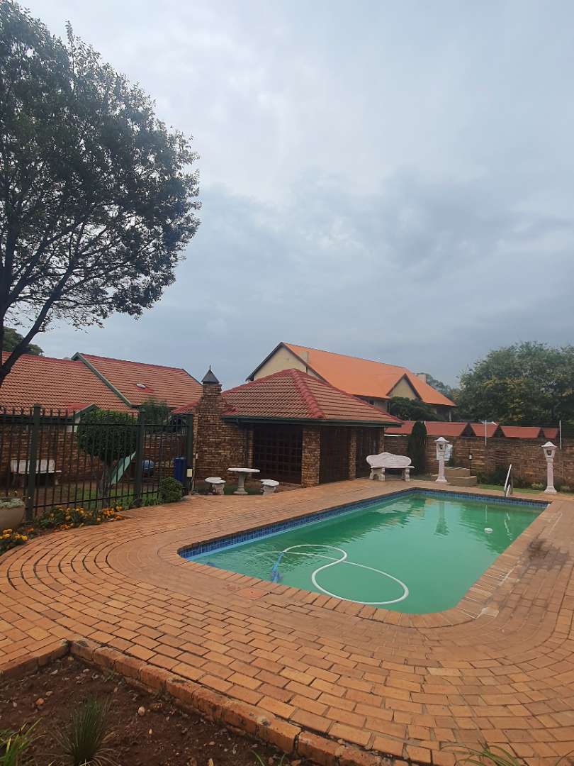 4 Bedroom Property for Sale in Clubview Gauteng