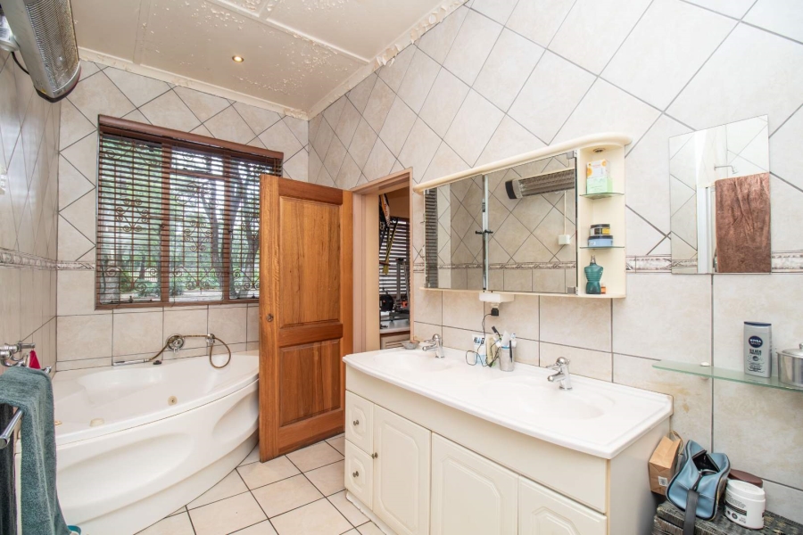 3 Bedroom Property for Sale in Linbro Park Gauteng