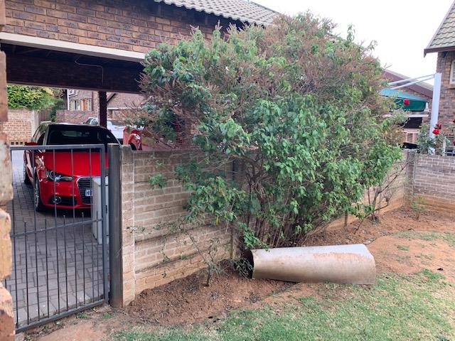 To Let 2 Bedroom Property for Rent in Noordwyk Gauteng