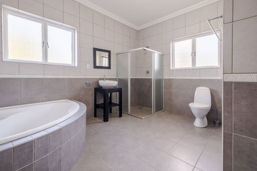 3 Bedroom Property for Sale in Moreleta Park Gauteng