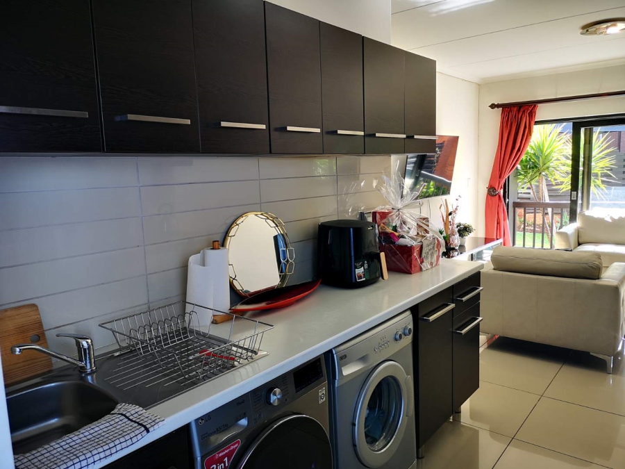To Let 3 Bedroom Property for Rent in Oakdene Gauteng