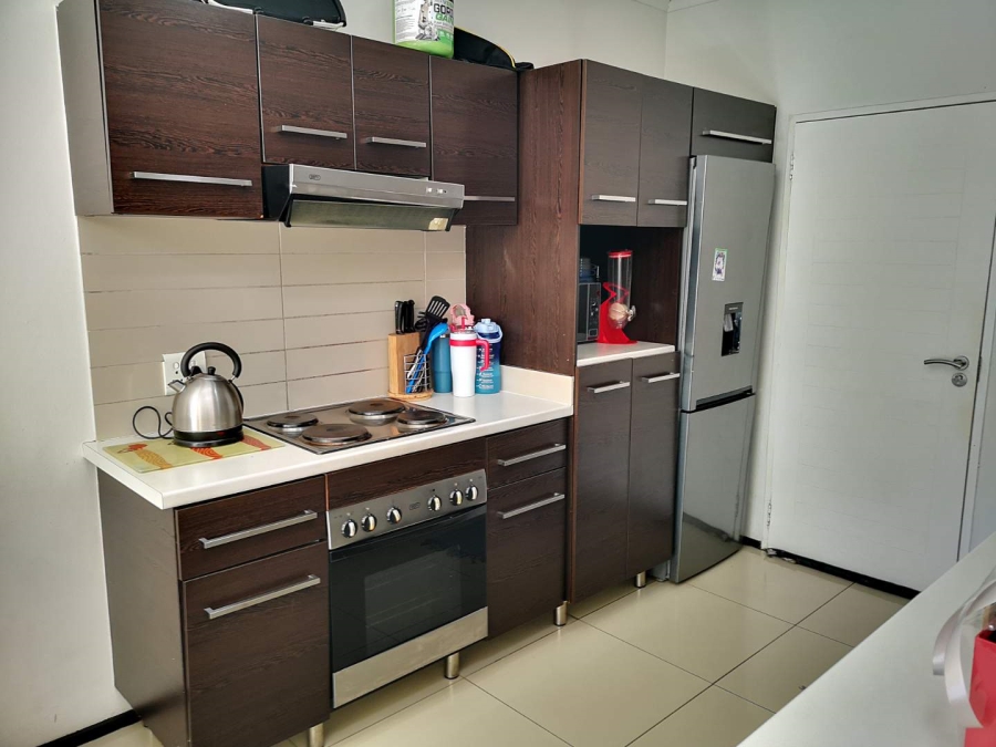 To Let 3 Bedroom Property for Rent in Oakdene Gauteng