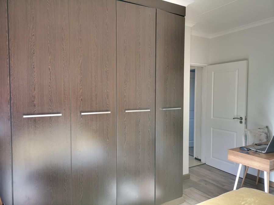 To Let 3 Bedroom Property for Rent in Oakdene Gauteng