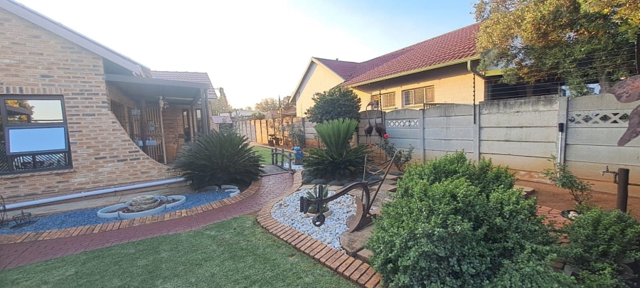 3 Bedroom Property for Sale in Florentia Gauteng