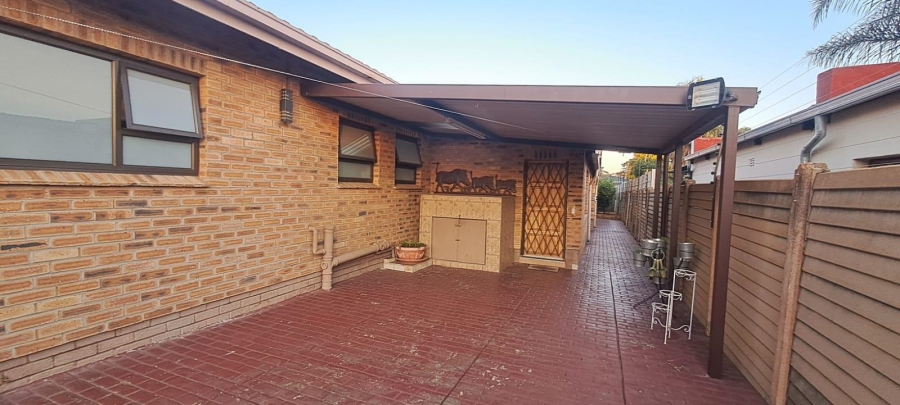 3 Bedroom Property for Sale in Florentia Gauteng