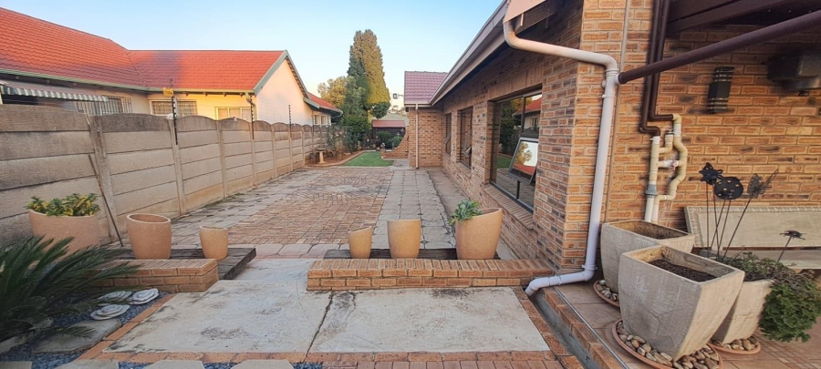 3 Bedroom Property for Sale in Florentia Gauteng