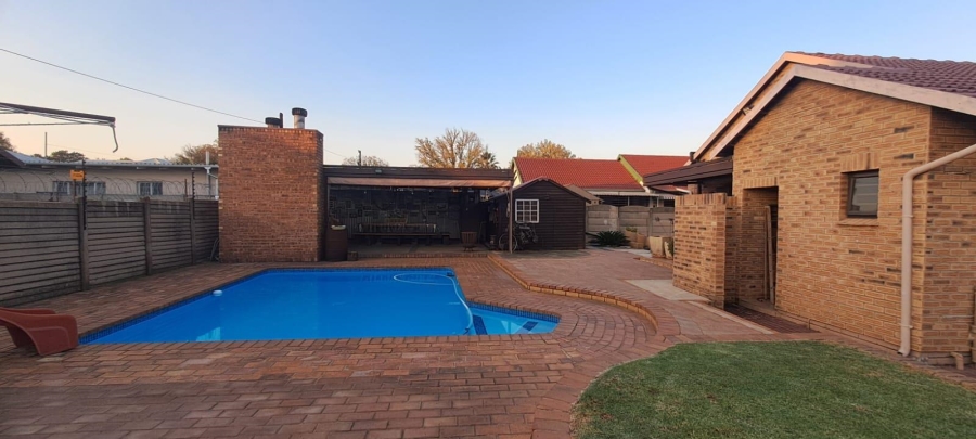 3 Bedroom Property for Sale in Florentia Gauteng