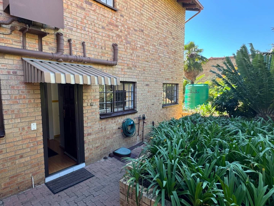 3 Bedroom Property for Sale in New Redruth Gauteng