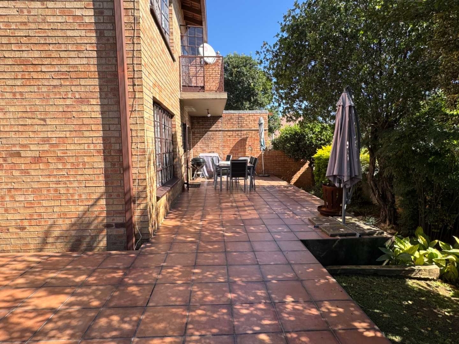 3 Bedroom Property for Sale in New Redruth Gauteng