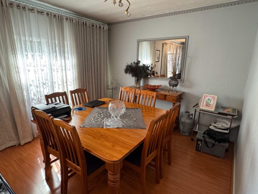 3 Bedroom Property for Sale in New Redruth Gauteng
