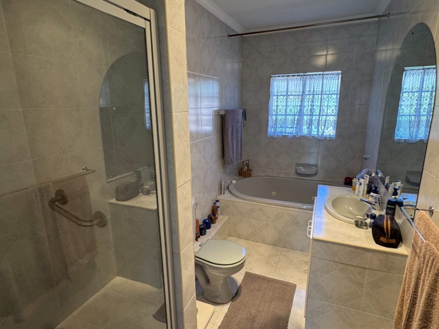 3 Bedroom Property for Sale in New Redruth Gauteng