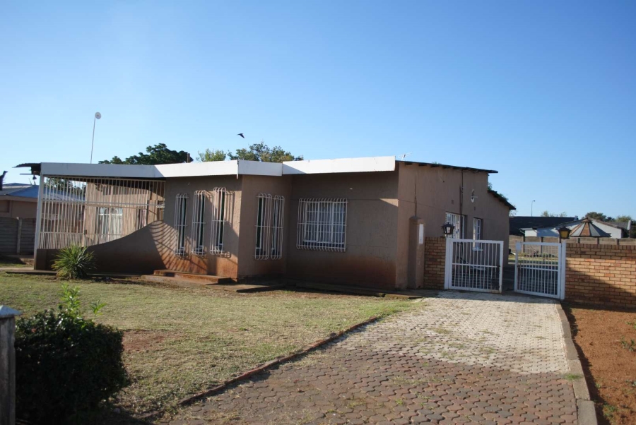 3 Bedroom Property for Sale in Rothdene Gauteng