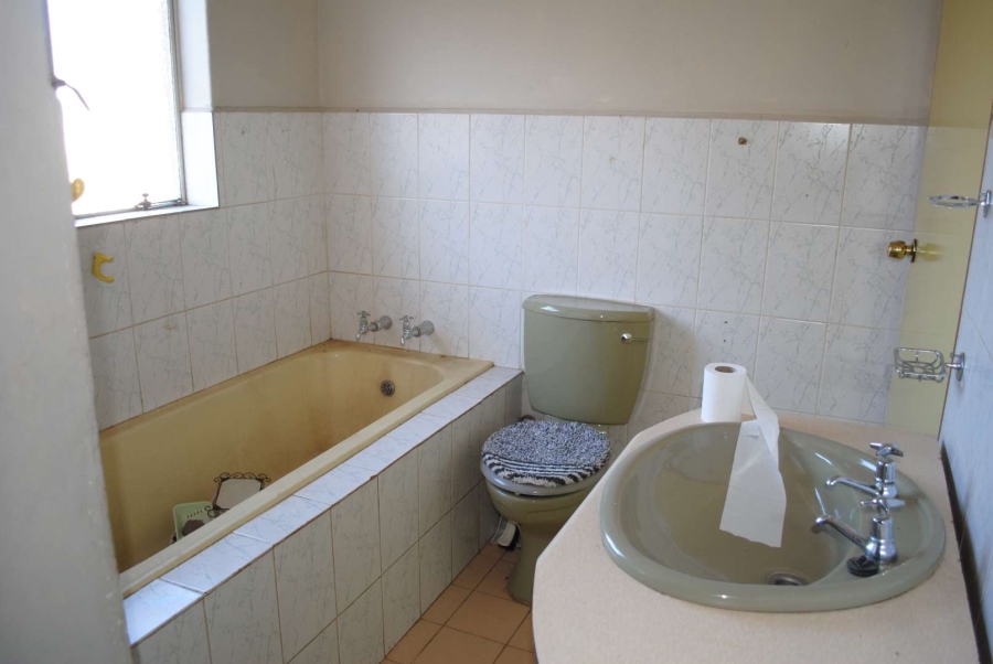 3 Bedroom Property for Sale in Rothdene Gauteng