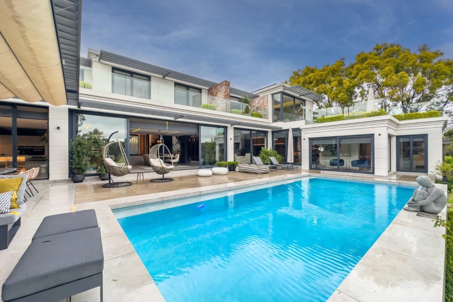 5 Bedroom Property for Sale in Dainfern Golf Estate Gauteng