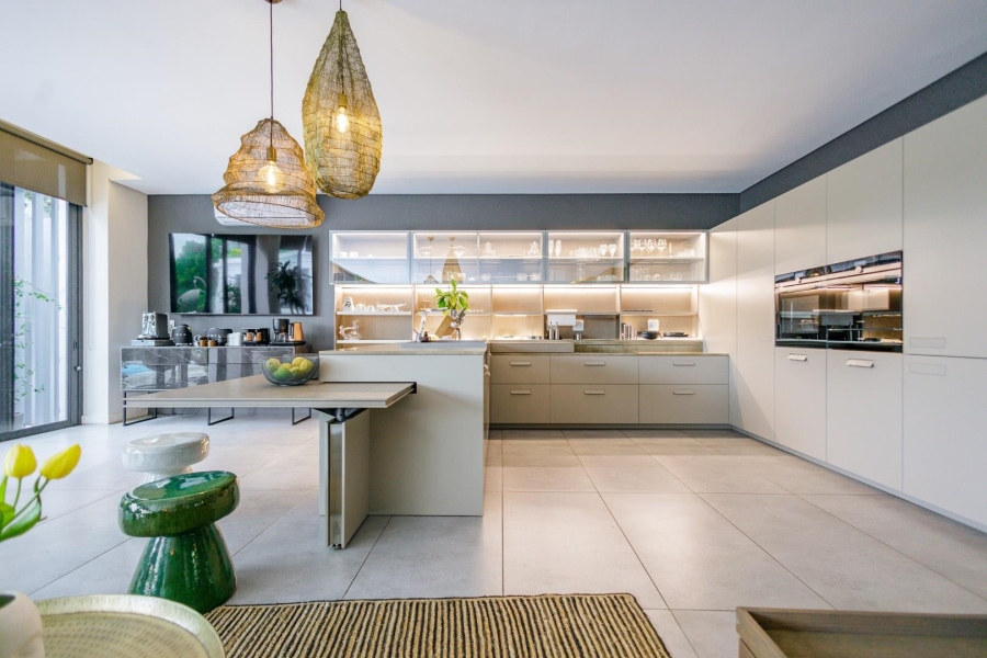 5 Bedroom Property for Sale in Dainfern Golf Estate Gauteng
