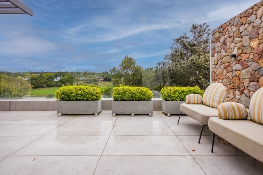 5 Bedroom Property for Sale in Dainfern Golf Estate Gauteng