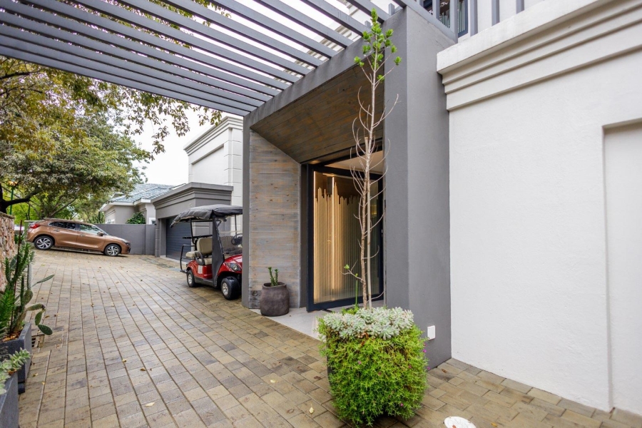 5 Bedroom Property for Sale in Dainfern Golf Estate Gauteng