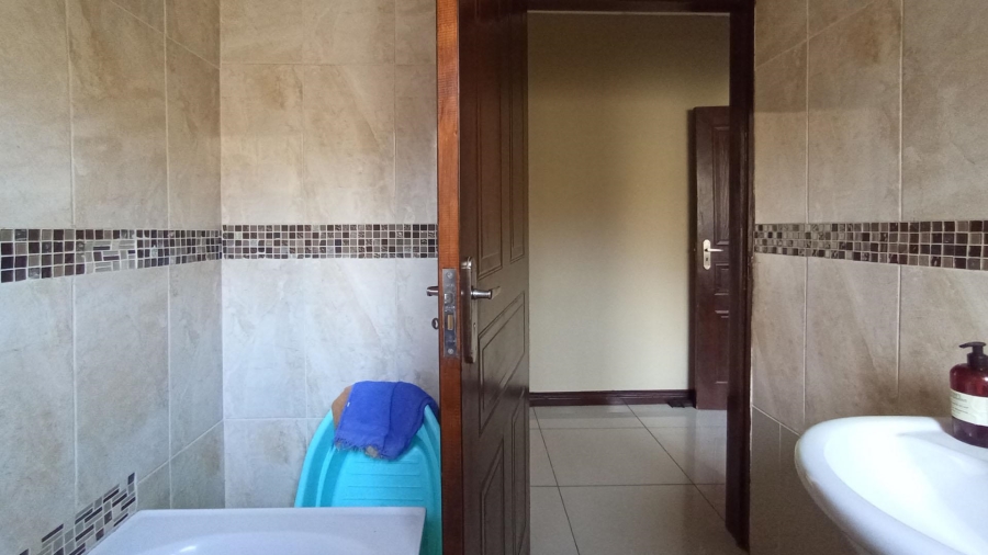 3 Bedroom Property for Sale in Thatchfield Estate Gauteng