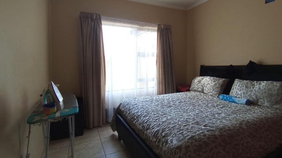 3 Bedroom Property for Sale in Thatchfield Estate Gauteng