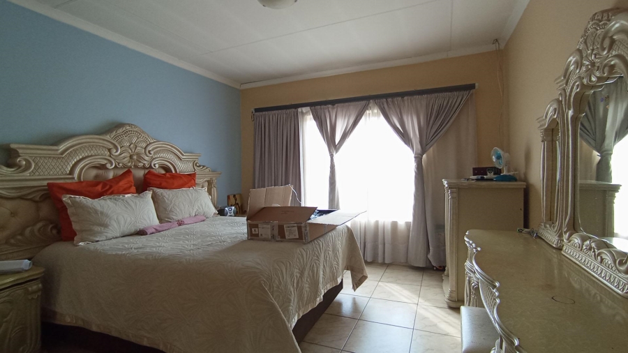 3 Bedroom Property for Sale in Thatchfield Estate Gauteng