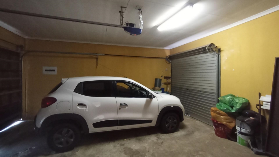 3 Bedroom Property for Sale in Thatchfield Estate Gauteng