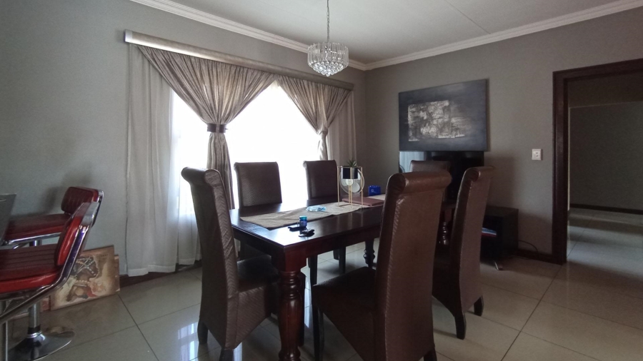 3 Bedroom Property for Sale in Thatchfield Estate Gauteng