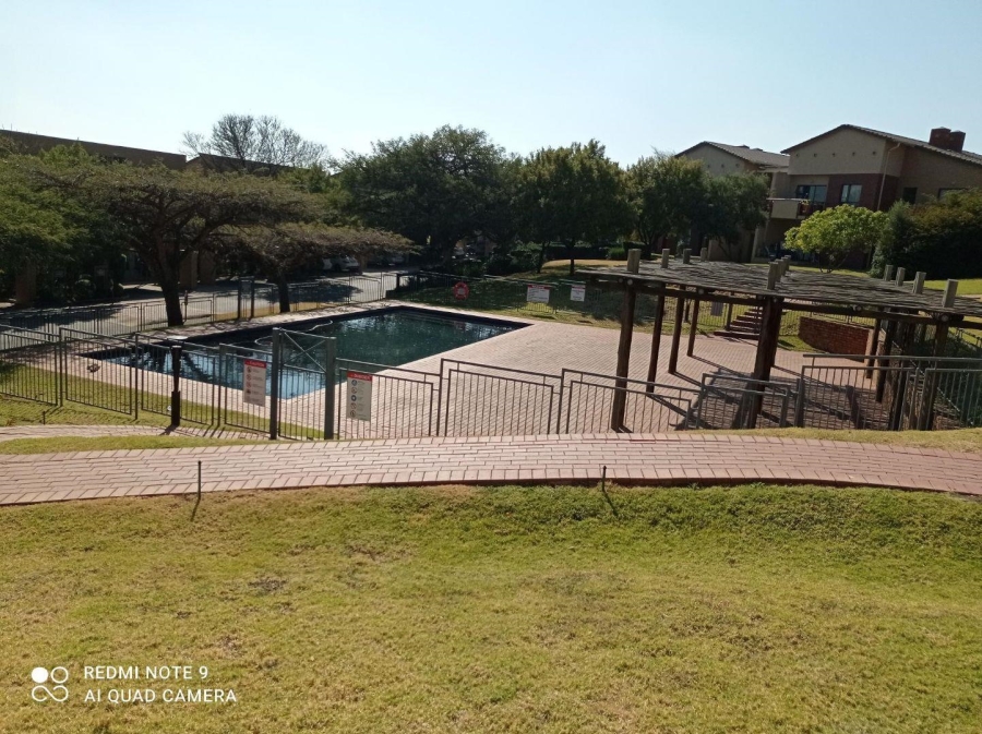 To Let 1 Bedroom Property for Rent in Jackal Creek Golf Estate Gauteng