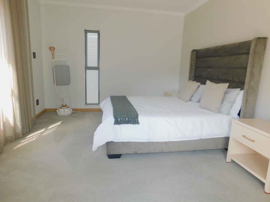 To Let 4 Bedroom Property for Rent in Bryanston Gauteng