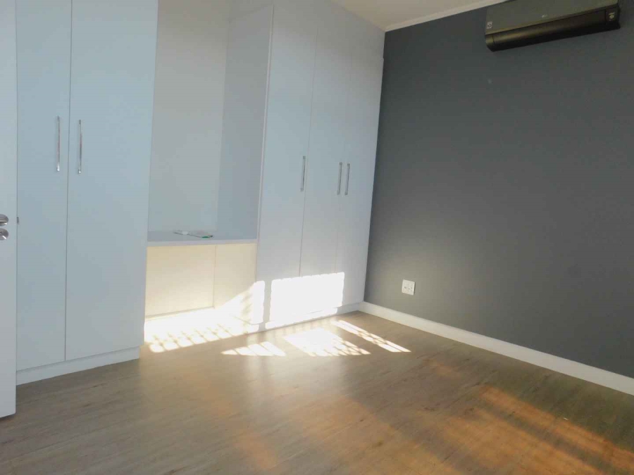 To Let 2 Bedroom Property for Rent in Bryanston Gauteng