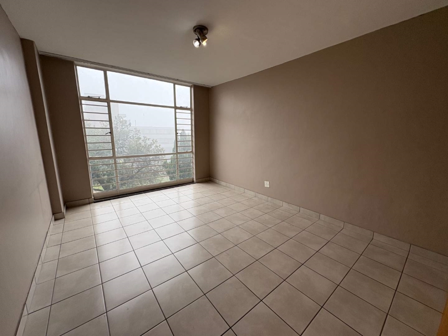 To Let 2 Bedroom Property for Rent in Honeyhills Gauteng