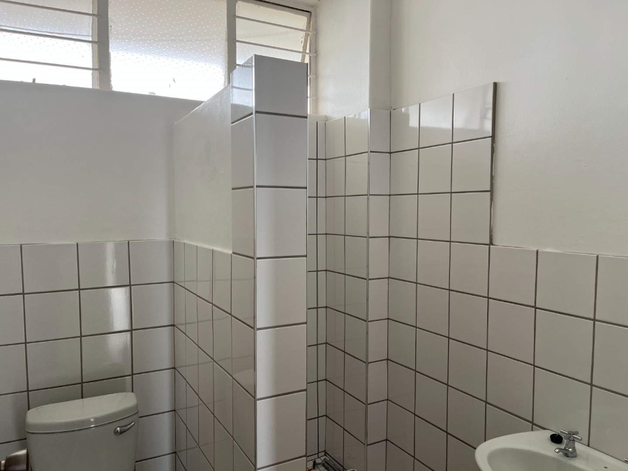 To Let 2 Bedroom Property for Rent in Honeyhills Gauteng