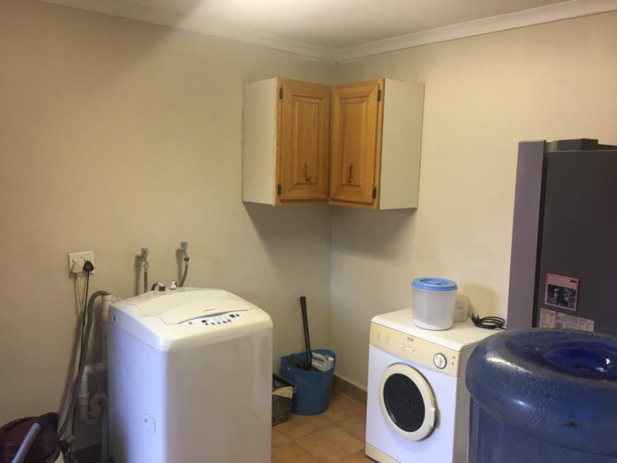 5 Bedroom Property for Sale in The Reeds Gauteng